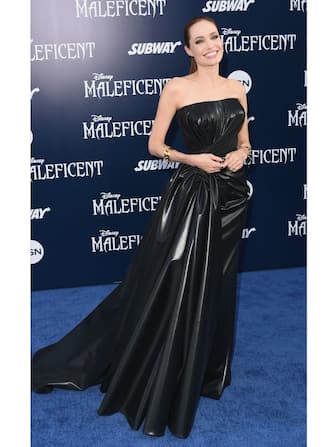 02-angelina-jolie-look-getty - 1