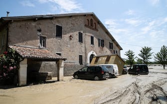 Edifici ancora nel fango a Selva Malvezzi, Molinella (Bologna), 10 giugno 2023. ANSA/EMANUELE VALERI