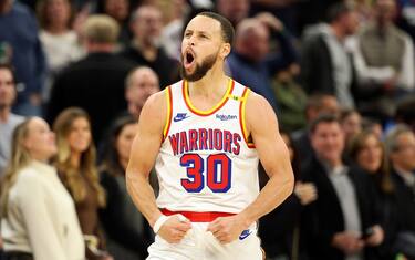 4) STEPH CURRY, GOLDEN STATE WARRIORS