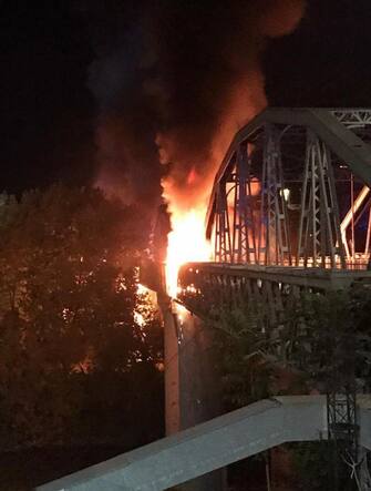 incendio ponte roma
