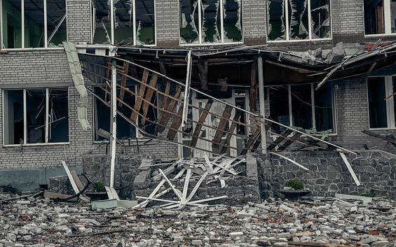 Ucraina, Trump ferma le armi: un assist a Mosca?