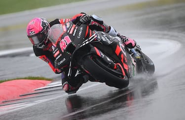 NORTHAMPTON, ENGLAND - AUGUST 05:  Aleix Espargaro of Spain in action during the MotoGP of Great Britain - Second Free Practice at Silverstone Circuit on August 05, 2023 in Northampton, England. (Photo by Clive Mason/Getty Images)