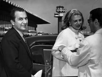 ©lapresse
archivio storico
spettacolo
cinema
Roma 17-04-1963
Sandra Milo
nella foto: Sandra Milo con il produttore Morris Erga al loro rientro da Hollywood
BUSTA 465