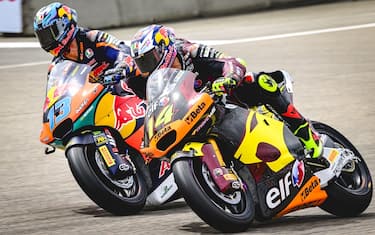 Moto2, gara Misano LIVE: Arbolino 2° e in lotta