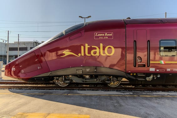 stem italo omaggia le donne della scienza con un treno in onore di laura bassi da Tg24.sky.it stem italo omaggia le donne della scienza con un treno in onore di laura bassi