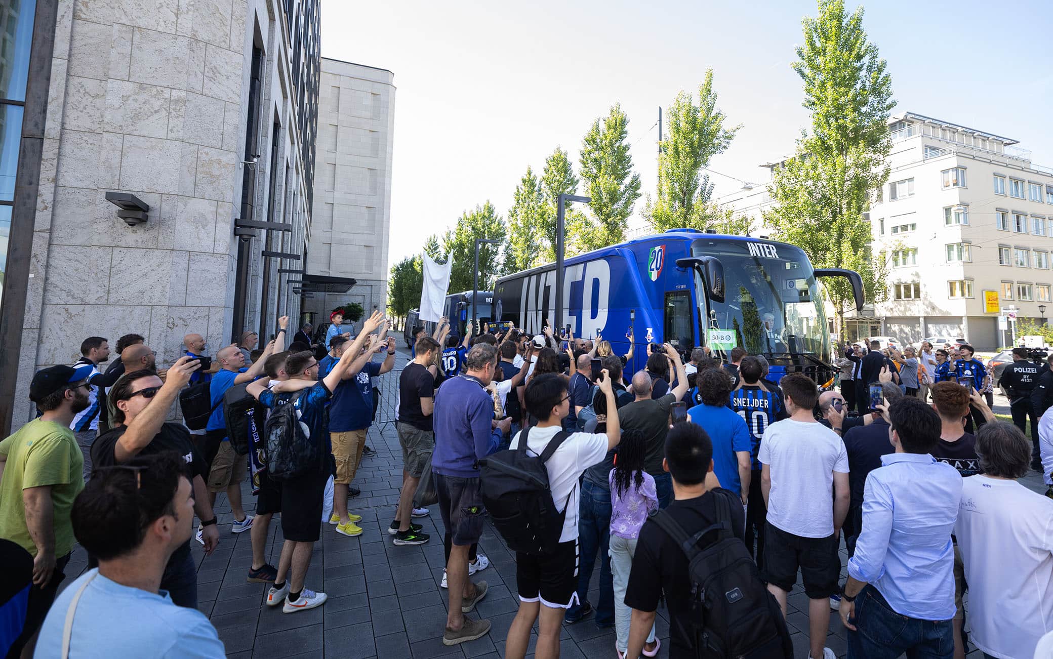 Inter
