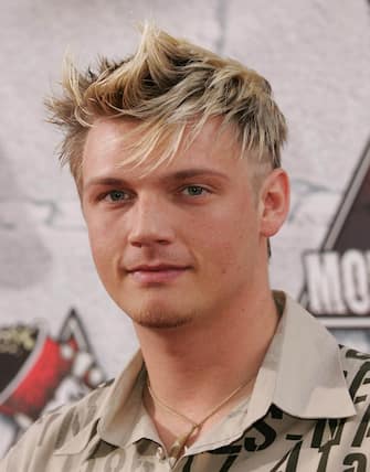 NICK CARTER
at the 2004 MTV Movie Awards held at The Sony Picture Studios in Culver City, 
California,
June 6th 2004
portrait headshot bleached blonde highlighted hair 
*UK sales only*
www.capitalpictures.com
sales@capitalpictures.com
�Capital Pictures