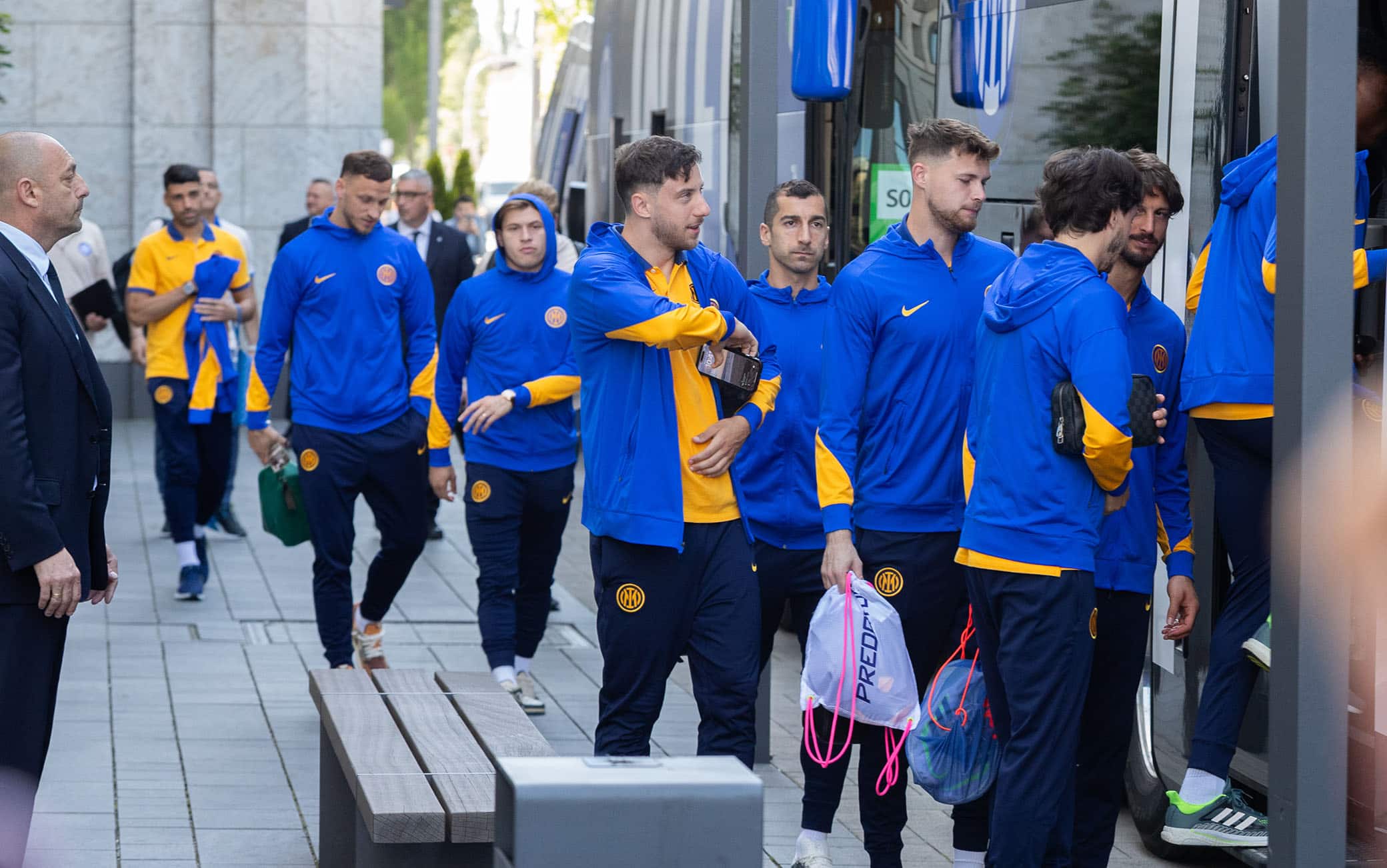 Inter