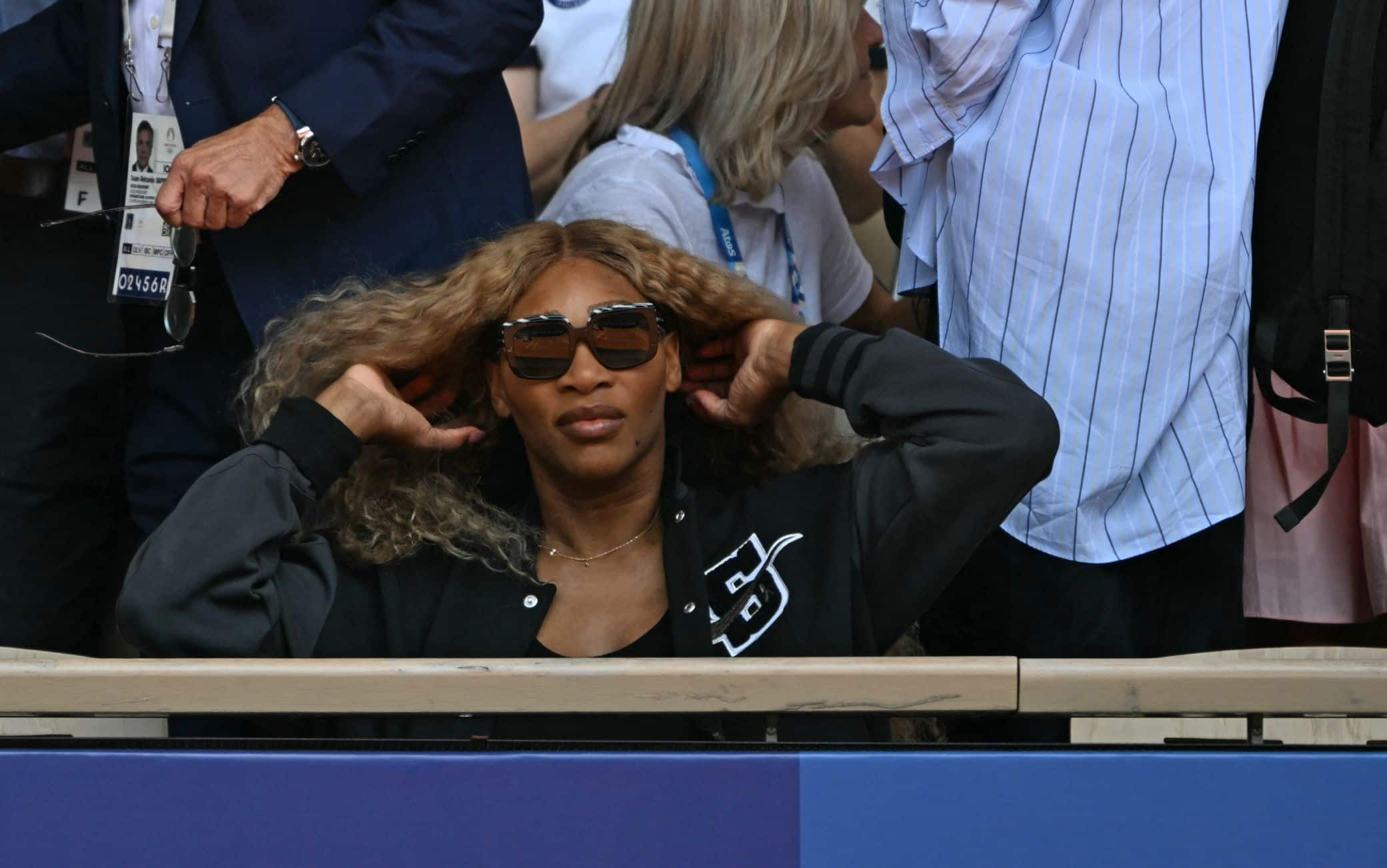 In tribuna c'è anche Serena Williams, quattro ori olimpici per lei, uno nel singolare e tre nel doppio.