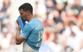 Foto Spada/LaPresse 06 Maggio 2023 - Milano  , Italia - sport, calcio -Ac Milan vs Lazio   - Campionato italiano di calcio Serie A TIM 2022/2023 - Stadio San Siro Nella foto:  Alessio Romagnoli  (SS Lazio);

May 06 , 2023 Milan  , Italy - sport, calcio - Ac Milan vs Lazio - Serie A Football Championship 2022/2023 - San Siro Stadium . In the pic :Alessio Romagnoli  (SS Lazio);