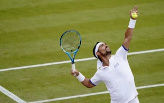 epa07698752 Fabio Fognini of Italy in action against Tennys Sandgren of the USA during their third round match at the Wimbledon Championships at the All England Lawn Tennis Club, in London, Britain, 06 July 2019. EPA/NIC BOTHMA EDITORIAL USE ONLY/NO COMMERCIAL SALES