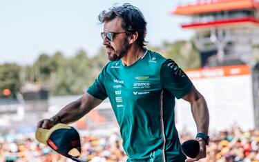 10) FERNANDO ALONSO (Aston Martin)