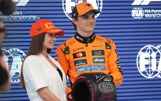 https://static.sky.it/editorialimages/3a0d2502dff056c5b5ed0a76f0b8787b27f368d8/skysport/it/motori/formula-1/video/2025/05/31/f1-piastri-gp-spagna-intervista/piastri-pole-spagna_ipa.jpg?im=Resize,width=565
