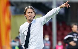 Benenevento's head coach Filippo Inzaghi gestures during the Italian Serie A soccer match between Benevento and Napoli at Ciro Vigorito Stadium in Benevento, 25 October 2020. ANSA/MARIO TADDEO