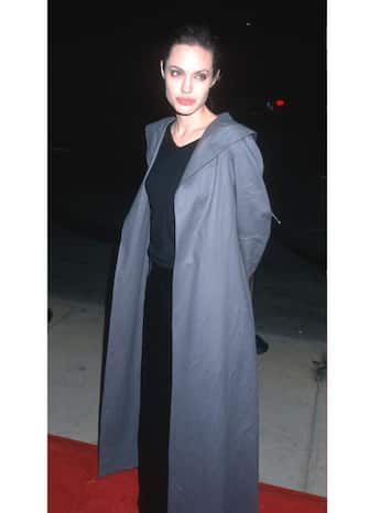 14-angelina-jolie-look-getty - 1