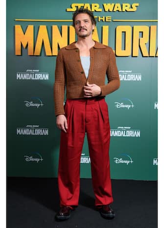 16-pedro-pascal-look-getty - 1