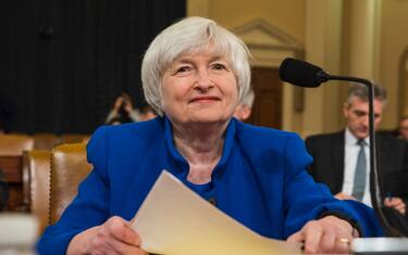 epa08839505 (FILE) - Chair of the Federal Reserve Janet Yellen prepares to testify on the national economic outlook in the Longworth House Office Building in Washington, DC, USA, 29 November 2017 (reissued 24 November 2020). According to reports, Janet Yellen is expected to serve as Treasure Secretary in the Biden administration.  EPA/JIM LO SCALZO *** Local Caption *** 53926210