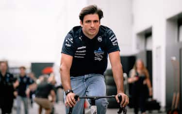 16) CARLOS SAINZ (Williams) 