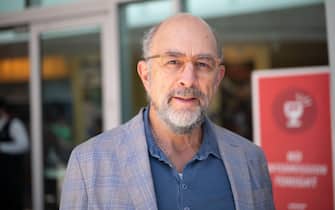 Richard Schiff