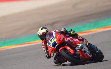 Honda, forcellone in carbonio e lavoro sul setup