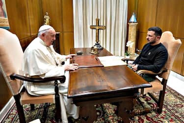 VATICAN CITY, VATICAN - MAY 13:  (EDITOR NOTE: STRICTLY EDITORIAL USE ONLY - NO MERCHANDISING) Pope Francis meets with Ukrainian President Volodymyr Zelensky  at the Studio of Paul VI Hall on May 13, 2023 in Vatican City, Vatican. (Photo by Vatican Media via Vatican Pool/Getty Images)