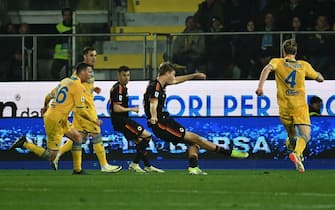 Dean Huijsen of A.S. Roma scores the goal of 0- 1 during the 25th day of the Serie A Championship between Frosinone Calcio vs A.S. Roma, 18 February 2024 at the Benito Stirpe Stadium, Frosinone, Italy.