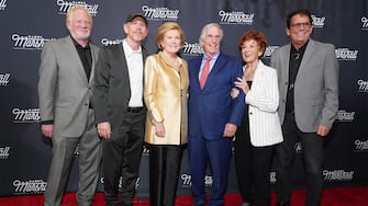 LOS ANGELES, CALIFORNIA - NOVEMBER 13: (L-R) Don Most, Ron Howard, Barbara Marshall, Henry Winkler, Marion Ross and Anson Williams attend Garry Marshall Theatre's 3rd Annual Founder's Gala Honoring Original "Happy Days" Cast at The Jonathan Club on November 13, 2019 in Los Angeles, California. (Photo by Rachel Luna/Getty Images)