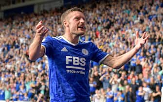 Jamie Vardy #9 of Leicester City celebrates scoring a goal to make it 1-1 in Leicester, United Kingdom on 9/25/2021. (Photo by Simon Whitehead/News Images/Sipa USA)