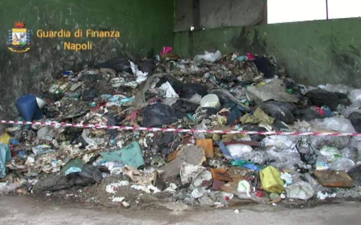 Disastro ambientale: a Napoli sequestri per 200 milioni di euro | Sky TG24