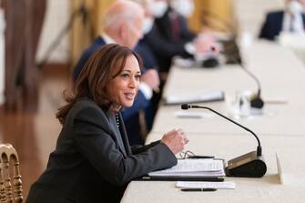 Kamala Harris è passata a “pochi metri” da una bomba piazzata nella sede del partito democratico il 6 gennaio 2021