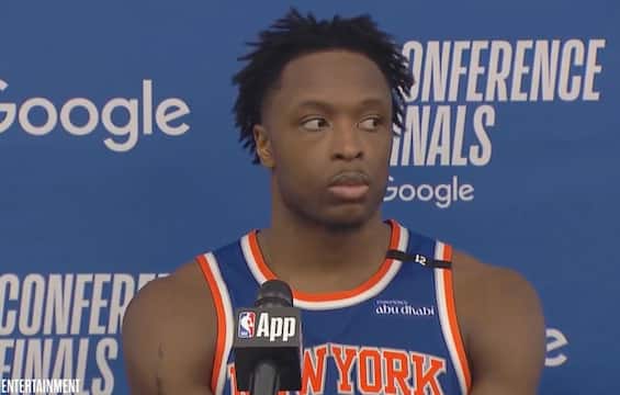https://static.sky.it/editorialimages/3bbb15daa4f30c46ad380965982a5e553dae84fa/skysport/it/nba/video/2025/05/26/anunoby-nba-knicks-conferenza-stampa-lampo-video/Anunoby_Videoframe.jpg?im=Resize,width=565