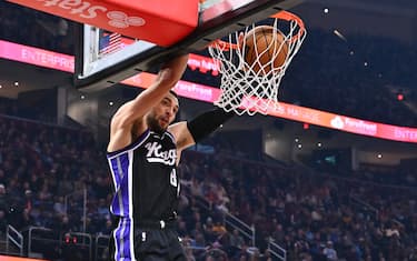 LAVINE FA QUELLO CHE VUOLE: 37 PUNTI