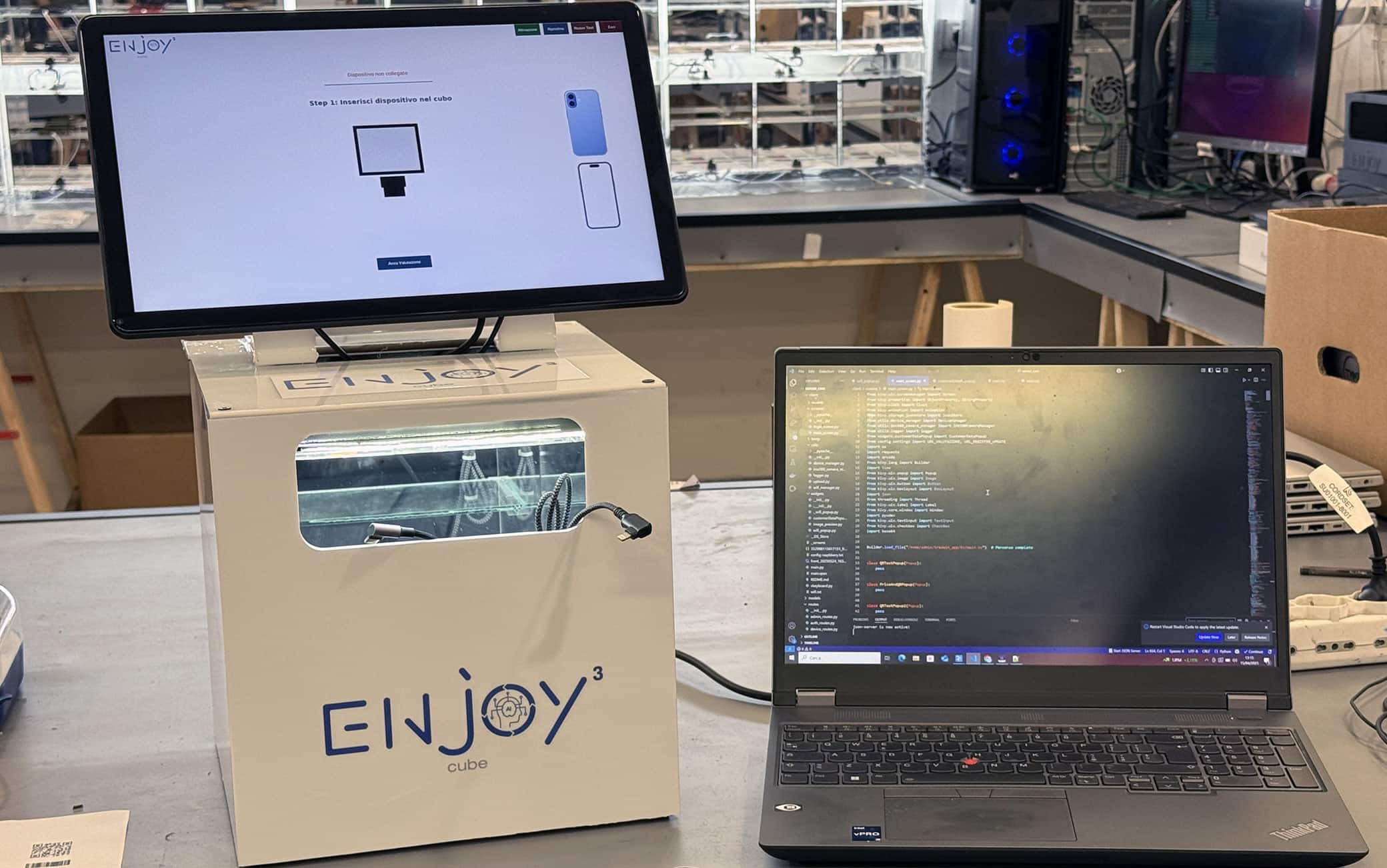 Enjoy Cube è stato inventato, progettato e realizzato interamente in Italia Enjoy Cube è stato inventato, progettato e realizzato interamente in Italia