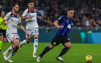 Inter's Lautaro Martinez (R) in action during the Italian Serie A soccer match Inter FC vs Genoa CFC at the Giuseppe Meazza stadium in Milan, Italy, 04 March 2024.
ANSA/FABRIZIO CARABELLI