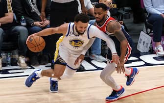 WASHINGTON, DC - JANUARY 16: Golden State Warriors guard Stephen Curry (30) presses past w2 during a NBA game between the Washington Wizards and the Golden State Warriors, on January 16, 2023, at Capital One Arena, in Washington, DC.
 (Photo by Tony Quinn/SipaUSA)