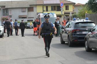 Rilievi sul luogo dell'omicidio a Cernusco sul Naviglio, nel Milanese,  avvenuto tra due ultrà interisti al termine di una lite, 4 settembre 2024. La vittima è Antonio Bellocco, di 39anni, mentre il ferito è Andrea Beretta, 49 anni, attuale capo degli ultras nerazzurri. ANSA/ ANDREA CANALI