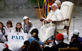 L'incontro tra il Papa e i bambini