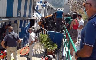 Bus precipitato a Capri