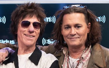 NEW YORK, NEW YORK - OCTOBER 12: (L-R) Steven Van Zandt, Jeff Beck and Johnny Depp visit the SiriusXM Studios in New York for a SiriusXM Town Hall in support of Jeff Beck and Johnny Deppâ  s album '18' on October 12, 2022 in New York City. (Photo by Noam Galai/Getty Images for SiriusXM)
