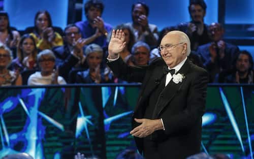 Pippo Baudo durante lo show di Raiuno Buon compleanno... Pippo, dedicato ai 60 anni di carriera del conduttore che proprio oggi festeggia 83 anni, Roma, 07 giugno 2019.
ANSA/FABIO FRUSTACI