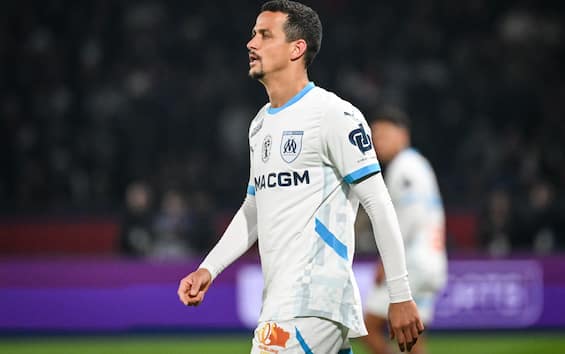Dopo 1 anno e mezzo in Arabia e sei mesi in Francia, l'ex Lazio riparte dalla Spagna
