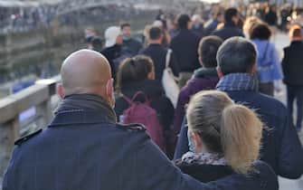 Gente per strada