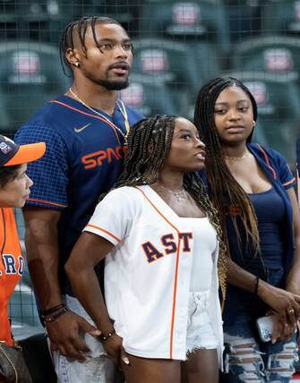 Gymnast Simone Biles and her fiance Jonathan Owens spent opening day at Minute Maid Park to watch a Houston Astros game against the Los Angeles Angel of Anaheim



Pictured: 

Ref: SPL5304675 180422 NON-EXCLUSIVE

Picture by: F. Carter Smith / Splash / SplashNews.com



Splash News and Pictures

USA: +1 310-525-5808
London: +44 (0)20 8126 1009
Berlin: +49 175 3764 166

photodesk@splashnews.com



World Rights,