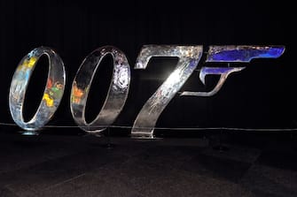 BRUSSELS, BELGIUM - JANUARY 13: The 007 logo is seen at the Bond in motion exhibition at Brussels Expo on Ja  (Photo by Didier Messens/Getty Images)