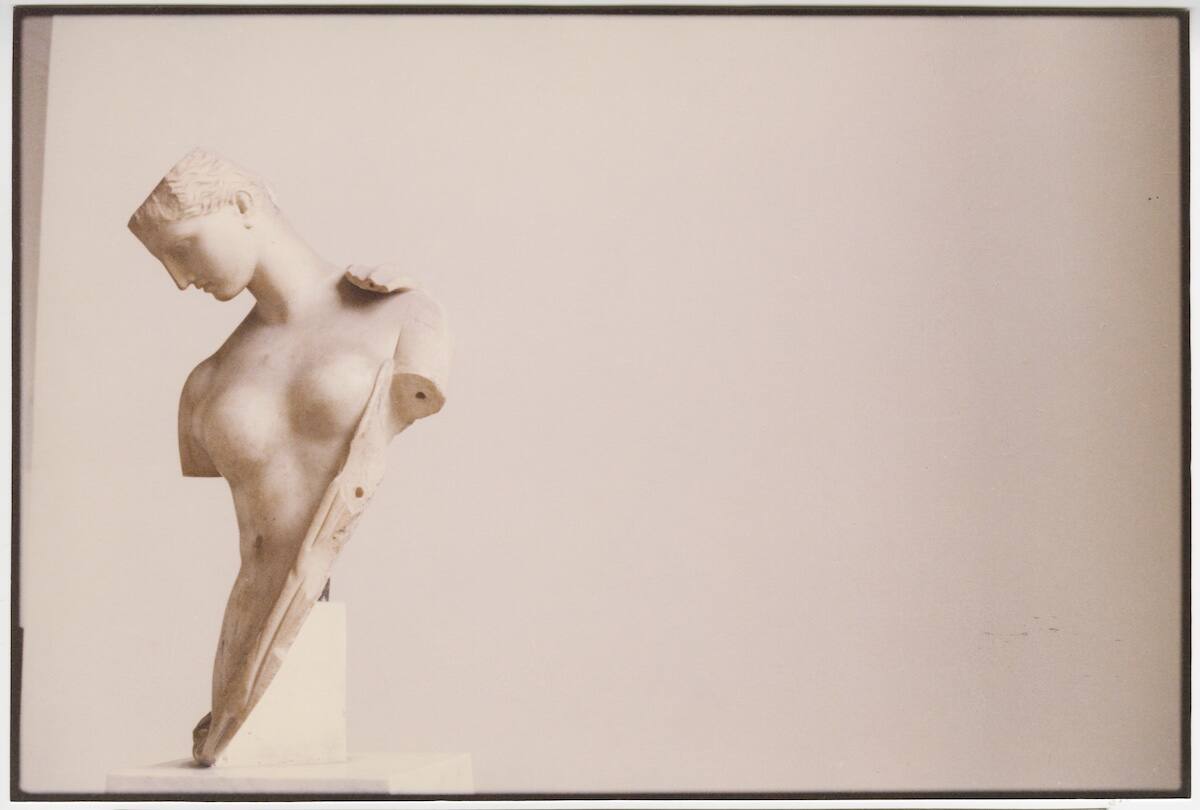 La_psiche_al_Museo_Archeologico_Napoli_1980_-_Foto_Luigi_Ghirri_Photo_courtesy@Eredi_Luigi_Ghirri_-_def.jpg