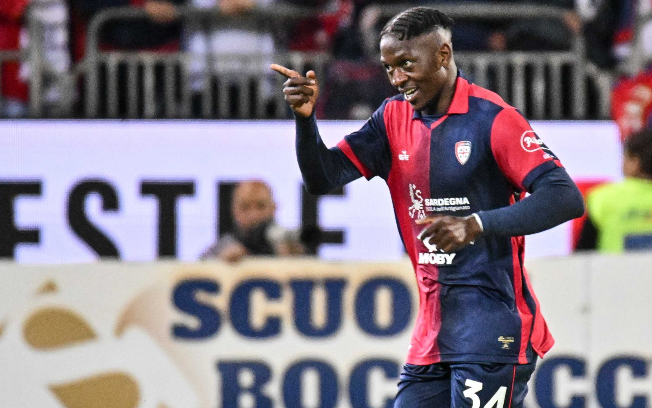 Cagliari, Mutandwa ha rinnovato fino al 2028