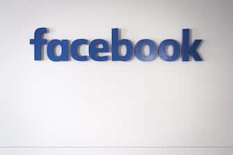 epa05765800 (FILE) - A file picture dated 20 January 2017 shows the facebook logo inside the facebook Chalet on the sideline of the 47th annual meeting of the World Economic Forum, WEF, in Davos, Switzerland. According to media reports on 02 February 2017, Facebook lost a 500 million US dollar lawsuit to Zenimax, over copyright issues on the computer code used by Oculus VR, which was bought by Facebook in 2014.  EPA/GIAN EHRENZELLER