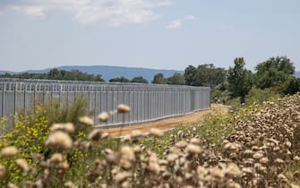 Il muro costruito dalla Grecia al confine con la Turchia
