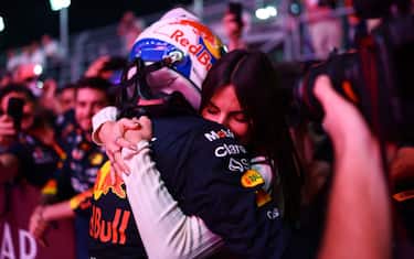 I TENERI ABBRACCI AL CAMPIONE