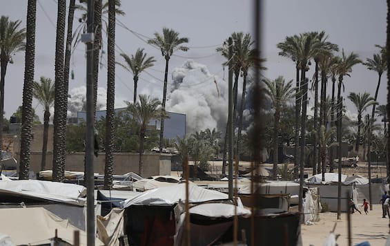 Guerra Israele, attacchi Idf a Deir al-Balah. Tajani: 